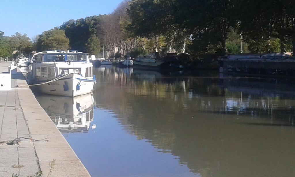 Venez Rever Beziers Centre Et Gare Il Y A Plus Cher Mais C Est Moins Bien Exteriér fotografie